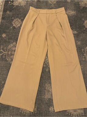 Gracyoga Wide Leg Pants in Beige